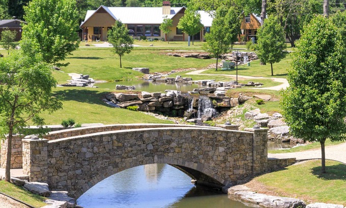 Vinita House | Community Pool, Fishing Ponds, Hot Tub, Large Family Room-SINGLE STORY