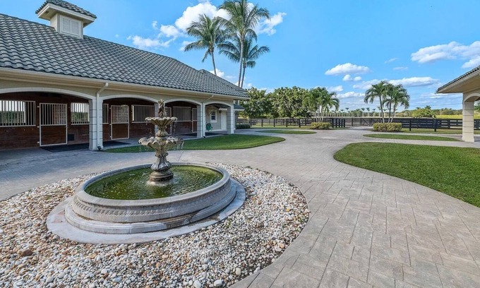 Wellington Apartment | Competitively Price 1BR Apartment on Luxury Equestrian Estate