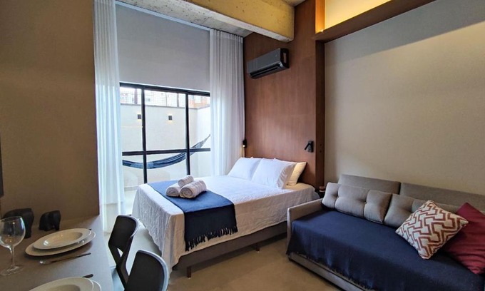 Agua Verde Apartment | Completo no Batel, Ar Cond, CoWork, Praça do Japão