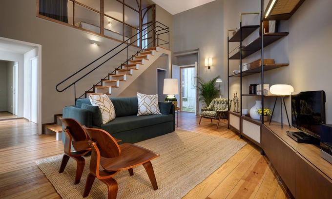 Centro / Baixa Apartment | Condes de Azevedo Palace