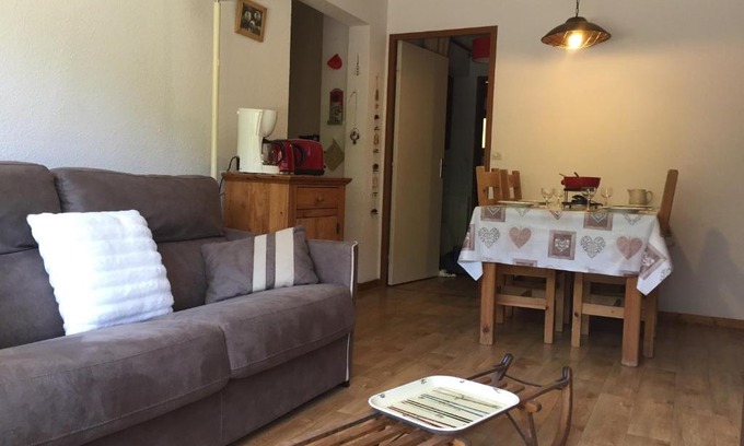 La Clusaz Apartment | Confortable 3 pièces, départ ski, parking, WiFi, La Clusaz - FR-1-459-38
