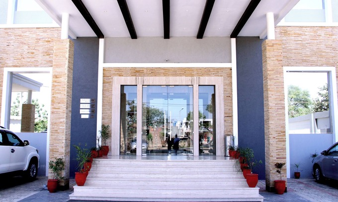 Nawanshahr Hotel | Continent Hotel Nawanshar