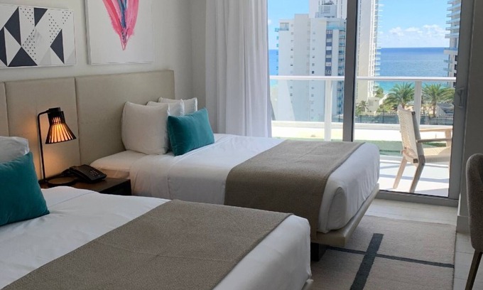 Hollywood South Central Beach Hotel | Convenient Stay, Superb Location! 3 Relaxing Units, Pool, Kitchen