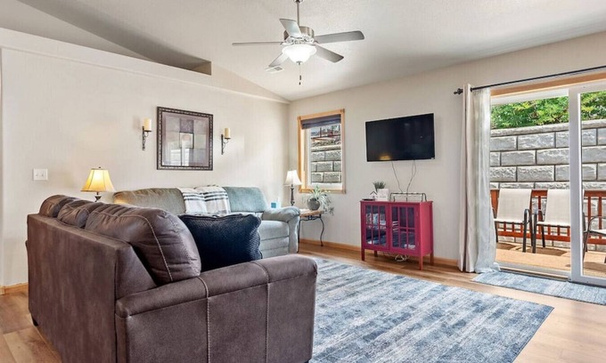 Rapid Valley Apartment | Convenient Townhouse - Near Airport