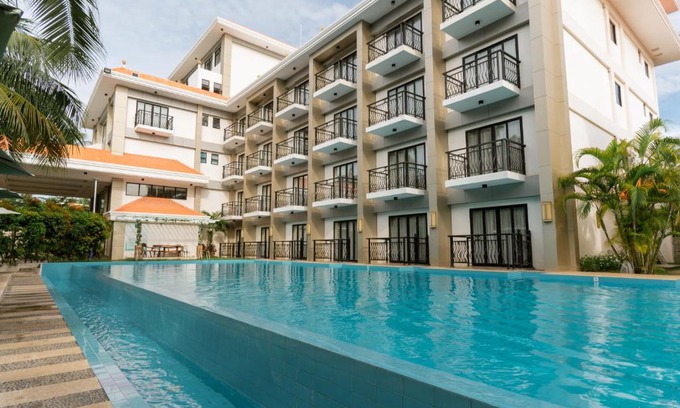 Puerto Princesa City Centre Resort | Costa Palawan Resort