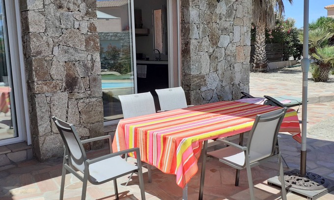 Marine de Saint Ambroggio Villa | Cosy and comfortable villa in a quiet garden 15" from the beach