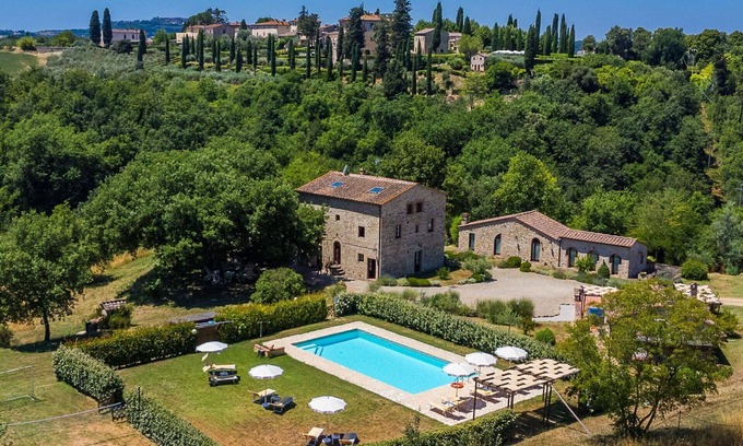 Collalto House | Cosy apartment in villa for 12 people with WIFI, A/C, private pool, TV, patio and panoramic view