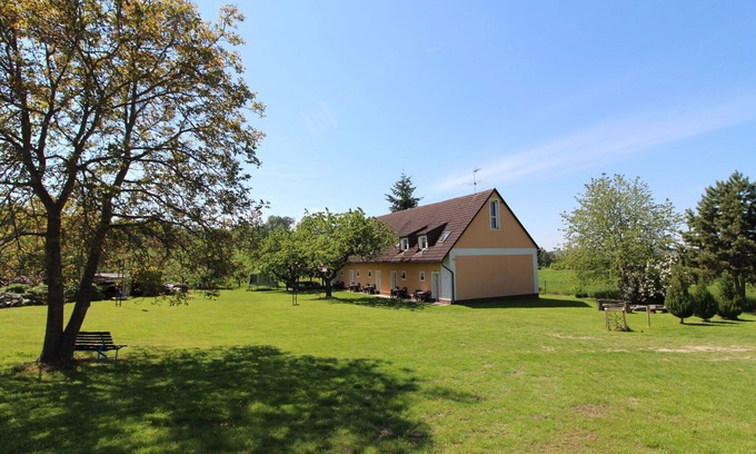 Rabyne Apartment | Cosy apartment for 5 guests with WIFI, patio, pets allowed and panoramic view