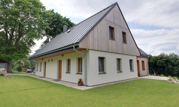 Tanvald Apartment | Cosy apartment for 4 guests with WIFI, TV and terrace