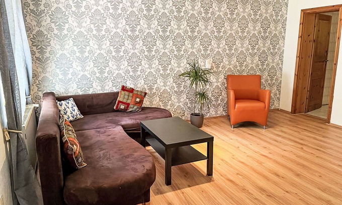 Sudarle Apartment | Cosy apartment for 2 people with WIFI, TV, terrace and pets allowed