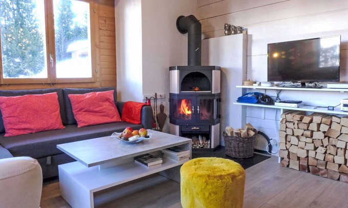 Buerchen Apartment | Cosy apartment for 4 people with WIFI, TV, balcony and parking