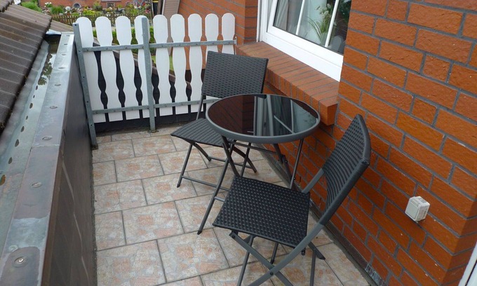 Osteel Apartment | Cosy apartment for 4 people with WIFI, TV and balcony