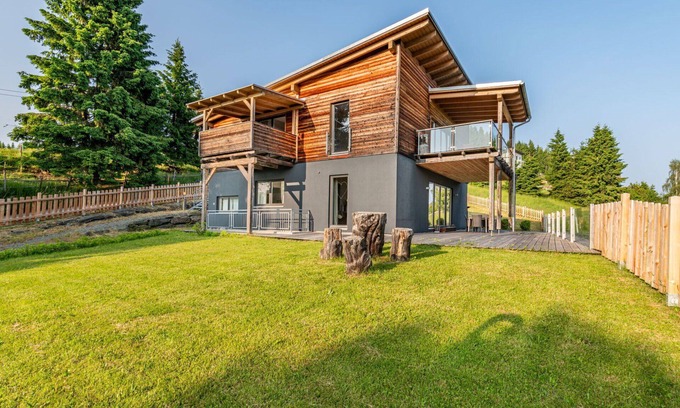 Sankt Urban Apartment | Cosy apartment for 6 people with WIFI, TV, terrace and pets allowed