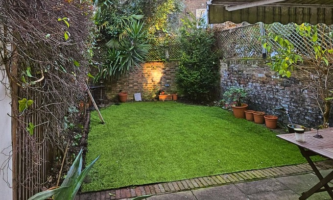 Regent's Park Apartment | Cosy Camden - 3 Bed Garden Flat for Families and Pets
