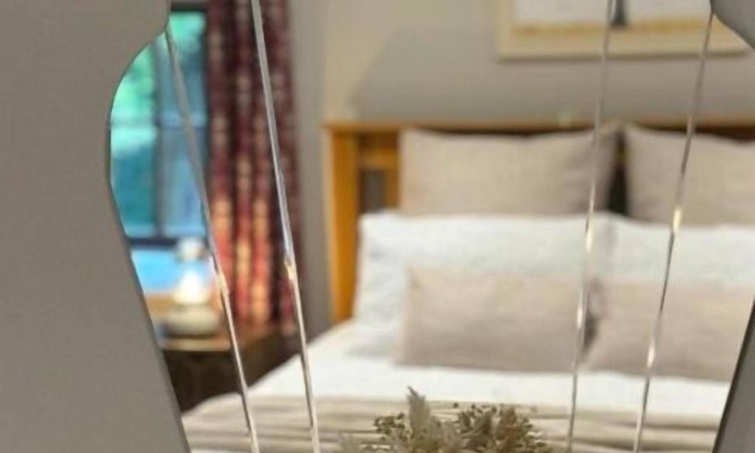 Talgarth Cottage | Cosy, comfy & tranquil farm cottage with log fire & country walks from the door