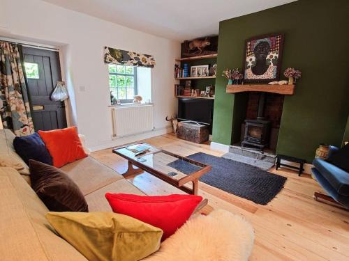 Brecon House | Cosy Welsh Town Cottage