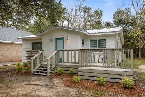 Dauphin Island House | Cottage in the Village