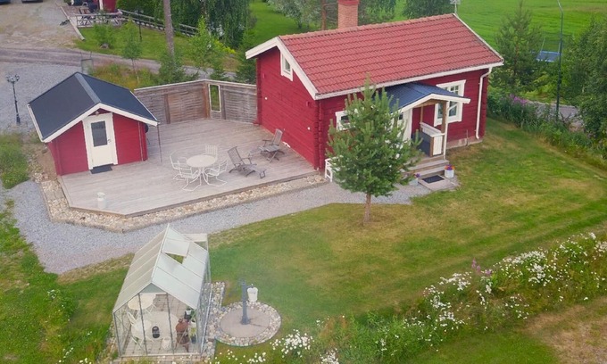 Tavelsjo Other | Cottage "Timrad bagarstuga"