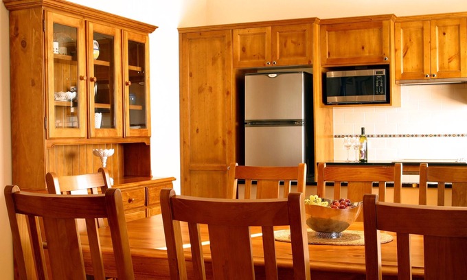 Lovedale Cottage | Cottages on Lovedale - No. 2 - 3 bedroom, 2 bathroom cottage in wonderful Lovedale location