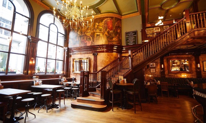Cornhill Hotel | Counting House