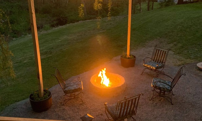 Mountainhome Cottage | Country Cabin in the Poconos, Couples getaway, Cresco, Barrett Township