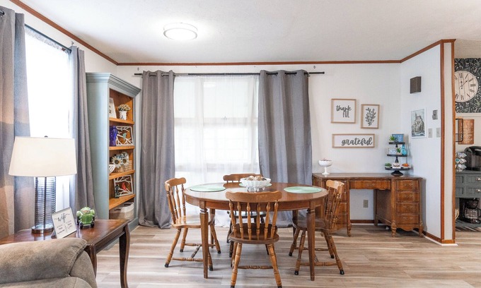 Indianapolis House | Country Charm, City Convenience