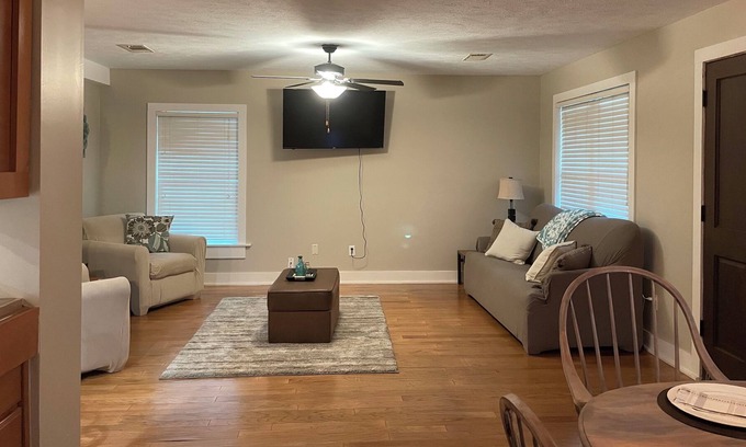 Tougaloo Cottage | Country Cottage, 10 Minutes from Downtown Jackson and 5 Minutes from Ridgeland