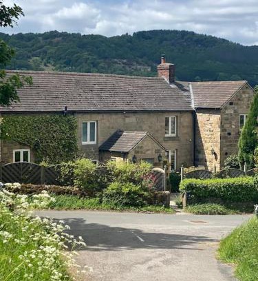 Holestone Moor House | Country Cottage with great outside space & views
