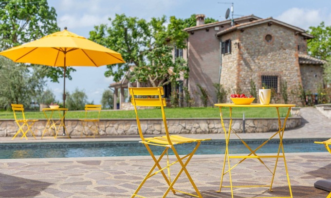 Monteleone d'Orvieto Other | Country House/Farm House in Monteleone D'orvieto with 4 bedrooms sleeps 8