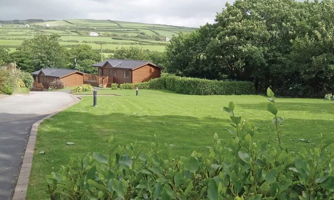 Tintagel Ski Chalet | Country Lodge Four Spa