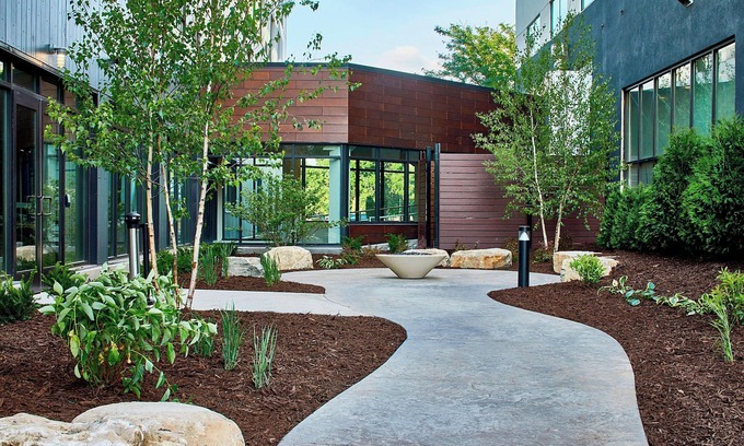 St. Louis Park Hotel | Courtyard by Marriott Minneapolis West