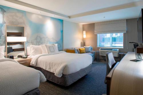 Auburndale Hotel | Courtyard by Marriott New York Queens/Fresh Meadows