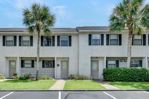 Saint Simons Island House | Courtyard Villa C-4
