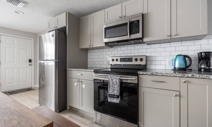 Lake Eola Heights Apartment | Cozy 1 BDR Apt in Orlando Historic District