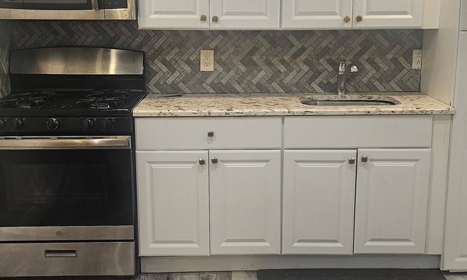 Alden Manor House | Cozy 1-bedroom house in charming Queens with WiFi. 7mins from JFK international