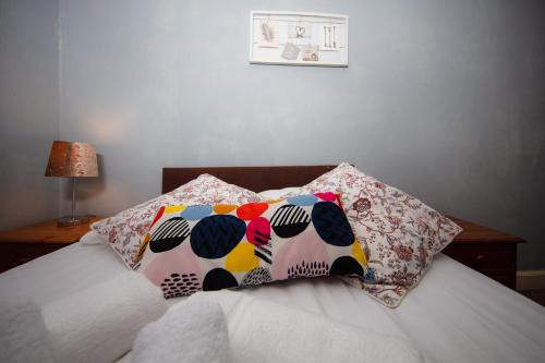 Leith Apartment | Cozy 2 Bedroom Apartment by Leith Water/ Ocean