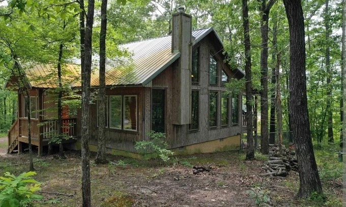 Glenwood Cabin | Cozy 3-bedroom Cabin in the Woods - No Cleaning Fee