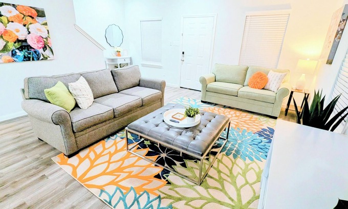 Kendleton House | Cozy 3 Bedroom Sleeps 8 Great Location Near Rosenberg, Wharton & Needville