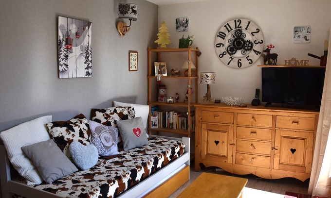 Pralognan-la-Vanoise Apartment | Cozy Apartment with Large South-Facing Balcony, Central Location, Sleeps 6