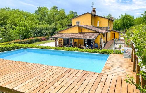 Santa Maria a Monte Apartment | Cozy Apartment In Santa Maria A Monte