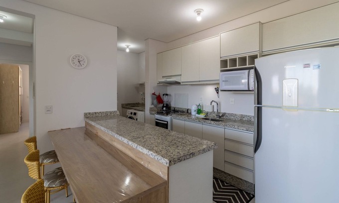 Ingleses do Rio Vermelho Apartment | Cozy Apartment 3 Minutes From the Beach Cmi0301