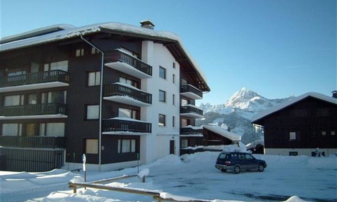 Cohennoz Apartment | Cozy apartment for 4, in the heart of Crest-Voland, near slopes, parking, balcony