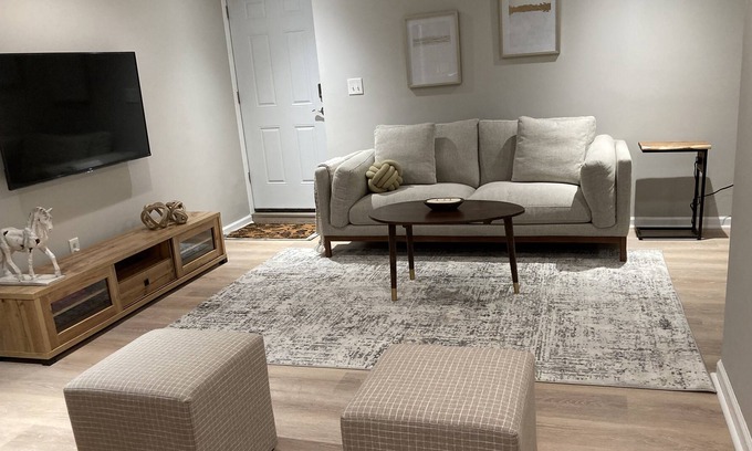 Abingdon House | Cozy Basement with Private Entrance and Self Check In