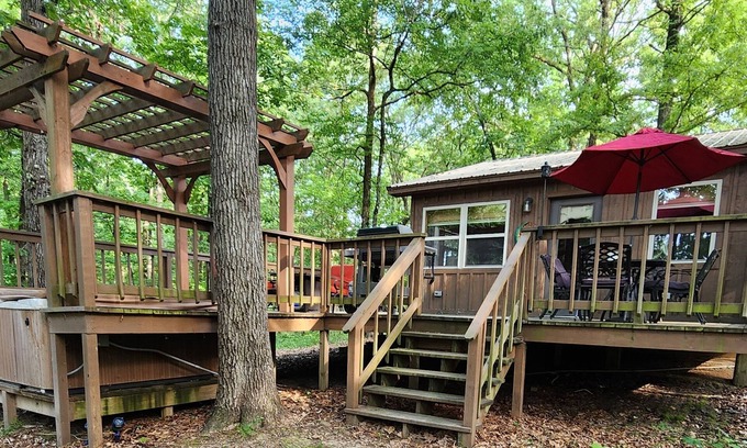 Scranton Cabin | Cozy Cabin off the Arkansas River w/Hot Tub!