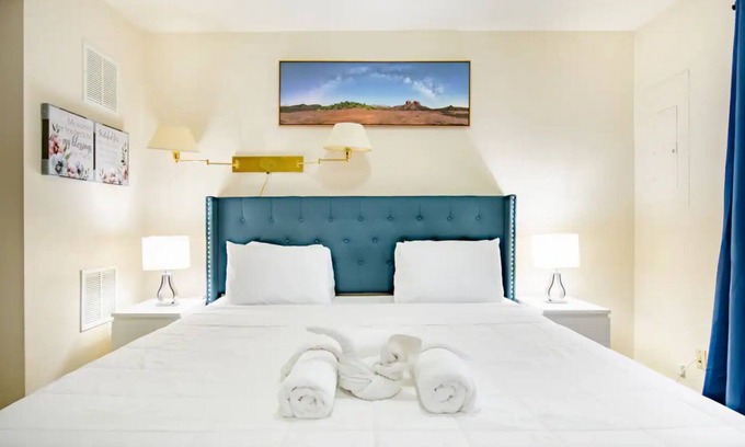 Herndon House | Cozy Entire Guest Suite by IAD Intl. Airport