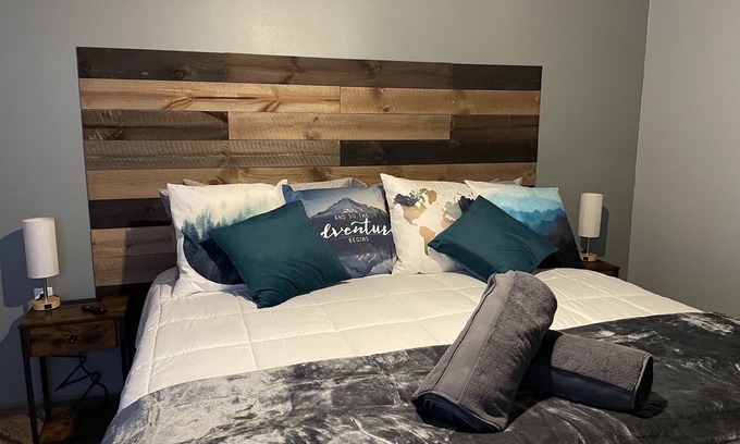 North Platte House | Cozy Hangout