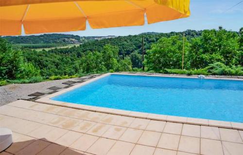 Montignac House | Cozy Home In Montignac With Kitchenette