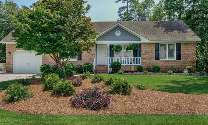Wilmington House | Cozy house in established neighborhood. Recently remodeled. Centrally located.