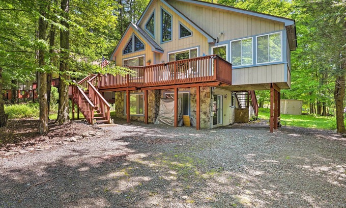 Hamlin House | Cozy Lake Ariel Home in a Nature Resorts Community!