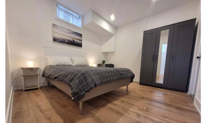 Lakeview House | Cozy Master with private bathroom